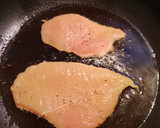 Foto del paso 2 de la receta: Pollo con patatas al orégano