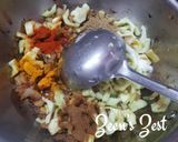 A picture of step 3 of White Parwal/Pointed Gourd Curry.