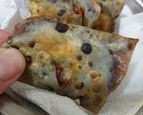 Foto langkah ke 3 dari resep Pangsit Pisang Coklat Lumeeeeer Secepat Kilat.