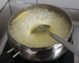 Foto langkah ke 3 dari resep Bubur jagung topping keju.