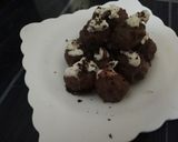 A picture of step 6 of Oreo choc truffle.