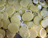 Foto del paso 1 de la receta: Calamares con pimientos y patatas