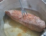Foto del paso 1 de la receta: Peceto en escabeche cebolla y zanahorias