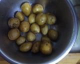 आलू टुक (aloo tuk recipe in Hindi) रेसिपी चरण 1 फोटो