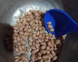 Foto langkah ke 6 dari resep Kacang Atom Dua Warna.