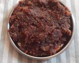 A picture of step 2 of Dates Sandwich.