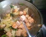Foto langkah ke 5 dari resep Tumis duo sawi plus oncom.