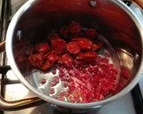 Foto del paso 2 de la receta: Alubias con chorizo y jamón