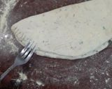 A picture of step 11 of Garlic Bread with fresh basil (no oven bread).