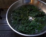Foto langkah ke 1 dari resep Daun Singkong Kuah Santan.