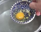 A picture of step 5 of Eggs Benedict.