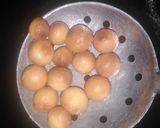 A picture of step 3 of Milk ball.