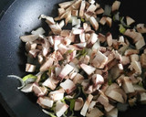 Foto del paso 4 de la receta: Contramuslos de pollo en salsa de ostras
