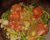 আলু দিয়ে চিকেনের ঝোল(Aloo diye chickener jhol recipe in Bengali) রেসিপি ধাপ - 3 ছবি
