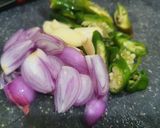Foto langkah ke 1 dari resep Oseng Kikil Cabe Hijau.
