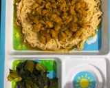 Foto langkah ke 6 dari resep Mie Ayam for toddler.