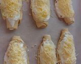 Fokhagymás tejfölös sajtos bagett recept fázis 4 fotója