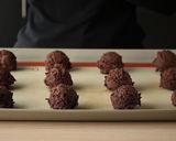 A picture of step 7 of Black Sesame Chocolate Cookies.