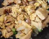 Foto langkah ke 3 dari resep Tahu Telur orak arik kecap.