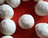 A picture of step 7 of Nolen Gur Rasgulla..