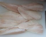Foto del paso 1 de la receta: 114. Filetes de merluza con patatas
