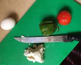 صورة لخطوة 1 من وصفة ساندوتش بيض سهل ولذيذ 🍳