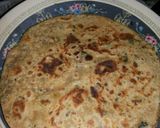 A picture of step 1 of Hara Bhara Kathi Roll.