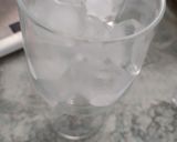 Foto langkah ke 3 dari resep Coke Float.