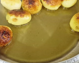 दम आलू(Dum Aloo recipe in hindi) रेसिपी चरण 2 फोटो