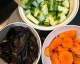 Foto langkah ke 1 dari resep Sup Udang Oyong.
