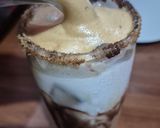 Foto langkah ke 4 dari resep Dalgona Chocolate Coffee.