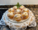 Foto del paso 13 de la receta: Muffins de mantequilla con trocitos de chocolate con leche
