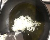 Foto del paso 1 de la receta: Canelón de lechuga con picado de ternera, champiñones y salsa de pimientos