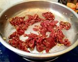 A picture of step 5 of Stir-Fried Pho.
