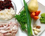 Foto langkah ke 1 dari resep Sup Ayam Jejamuran.
