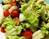 Hình bước làm 2 của món Salad Trộn Sốt Mè Rang Chay