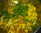 A picture of step 4 of Kanda Poha.