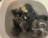 剝皮辣椒香菇雞湯的食譜步驟2照片