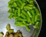 मिरची बडा/मिरची वडा (mirchi vada recipe in marathi) रेसिपी स्टेप 2 फोटो 