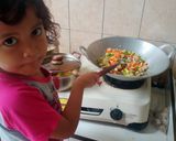 Foto langkah ke 4 dari resep 47.Bihun goreng special melimpah.