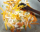 Foto langkah ke 3 dari resep Oseng Jamur Tiram & Wortel | Menu 2 Bahan.