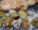 Foto del paso 6 de la receta: Milanesa de merluza al roquefort con papines y espinacas