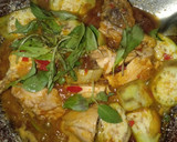 Foto langkah ke 4 dari resep Ayam Woku Kemangi.