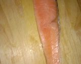 รูปขั้นตอนการทำที่ 2 ของ ซูชิแซลมอนย่าง (Grilled Salmon Sushi)