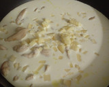 Foto del paso 3 de la receta: Fideos soba con frutas y salteado de pechuga con queso