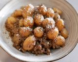 Foto del paso 1 de la receta: Patatas en salsa de carne picada y ceps
