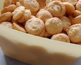 Foto langkah ke 6 dari resep Cheesy Cornstarch Cookies (Kukis Keju Maizena) Gluten Free.