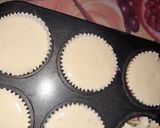 A picture of step 8 of Leopard Shiffon Cupcakes.
