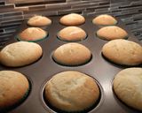 A picture of step 5 of Quick 3minute vanilla cupcakes.