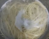 Foto langkah ke 2 dari resep Spaghetti Daun Jeruk.